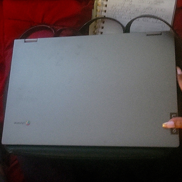 Kate Spade Purse - Picture 5 of 6